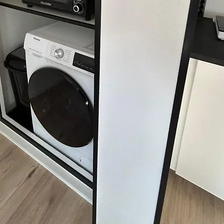 Light-filled Top-floor In Karlsruhe-muehlburg - Apolonialiving - Apt4 * كارلسروه