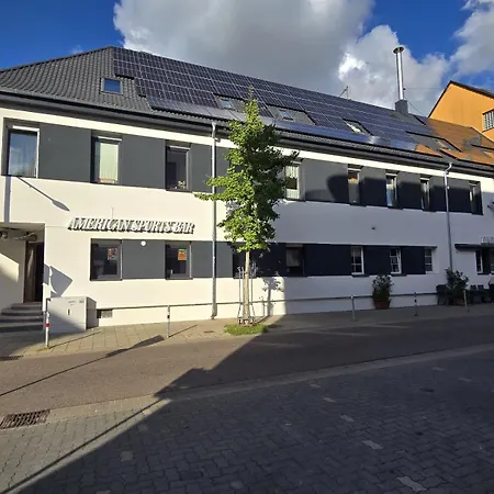 Apartamento Light-filled Top-floor In Karlsruhe-mühlburg - Apolonialiving - Apt4 Karlsruhe