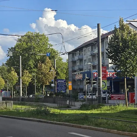 شقة Light-filled Top-floor In Karlsruhe-muehlburg - Apolonialiving - Apt4 كارلسروه