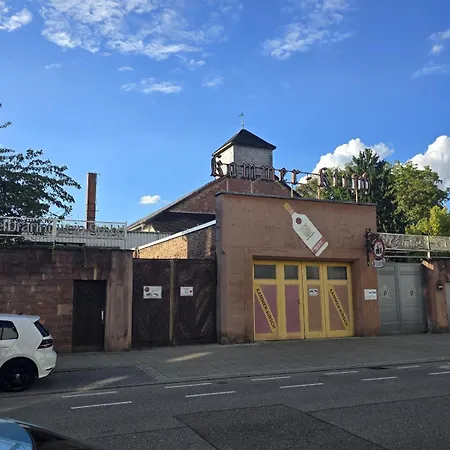 Light-filled Top-floor In Karlsruhe-mühlburg - Apolonialiving - Apt4 *