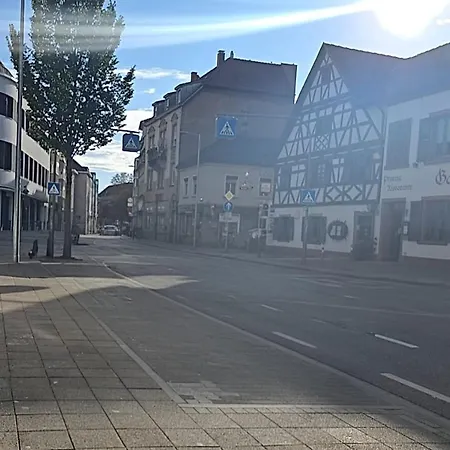 Apartamento Light-filled Top-floor In Karlsruhe-mühlburg - Apolonialiving - Apt4 Karlsruhe